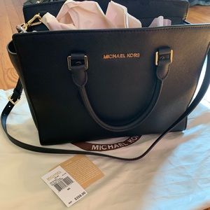 Michael Kors Saffiano Leather Large Selma Bag